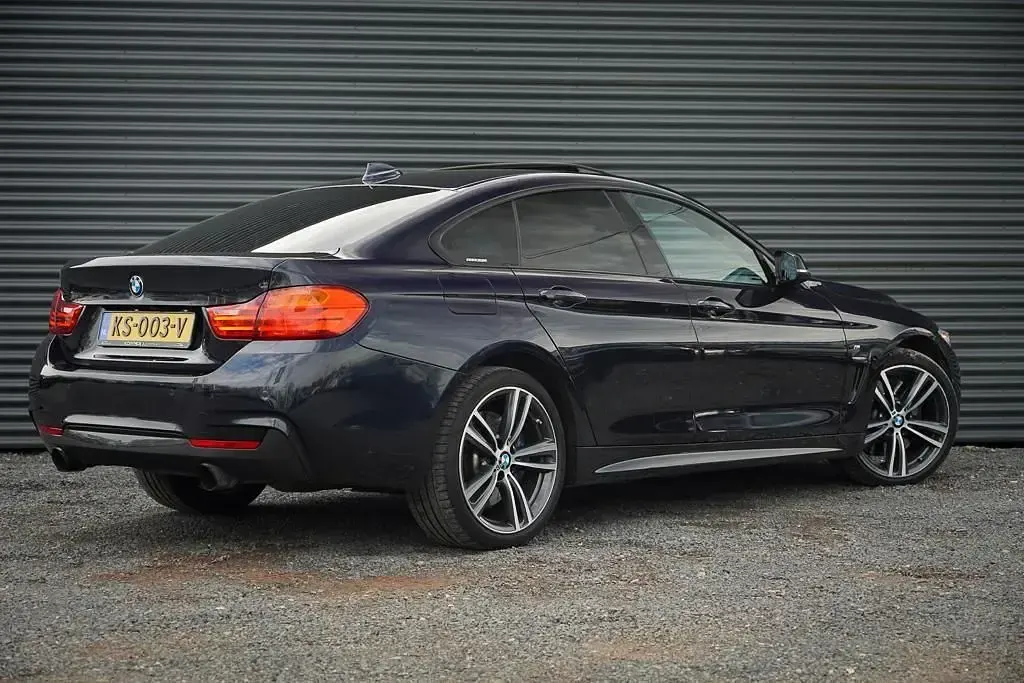Käytetty BMW 440 Performance 326 HP (239 kW) 2016 Musta Coupe - kaksiovinen