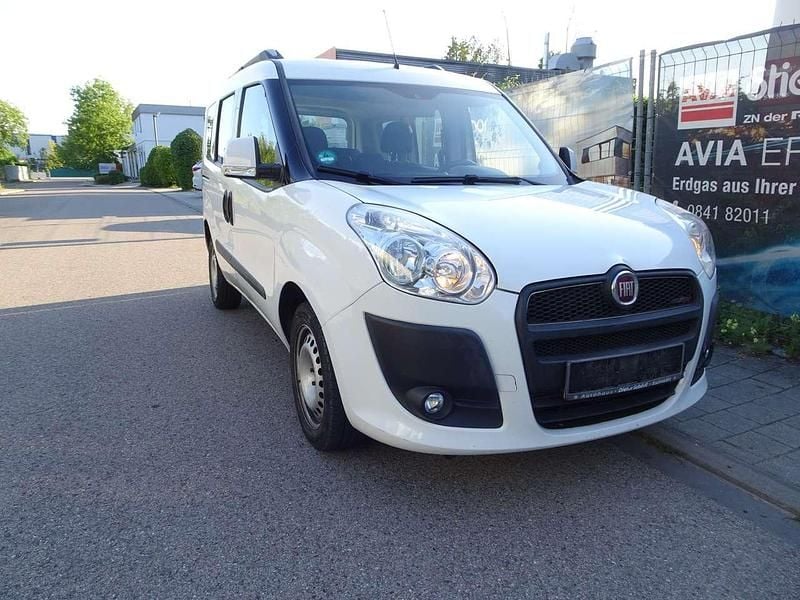 Bianco banchisa/pack/canova/sa Gebraucht 2013 Fiat Doblò Van / Kleinbus | 5.500 € (Fairer Preis) - Bild 1/4