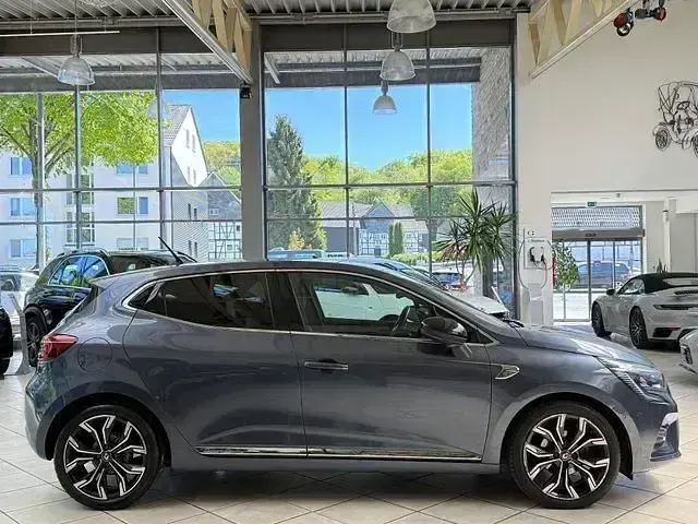 Gebraucht Renault Clio V Edition One 101 PS (74 kW) 2019 Titangrau Limousine