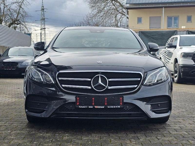Gebraucht Mercedes E200 AMG 184 PS (135 kW) 2018 Schwarz Limousine