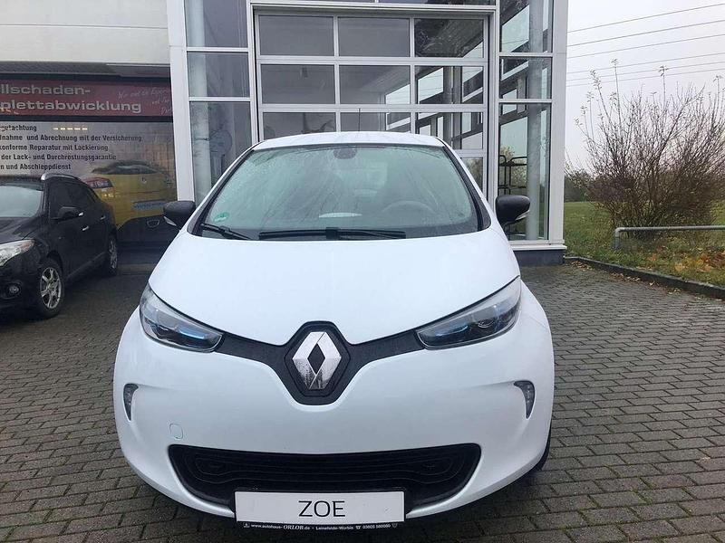 Gebraucht Renault Zoe Life 50 kW (69 PS) 2019 369 arktisweiß Kleinwagen