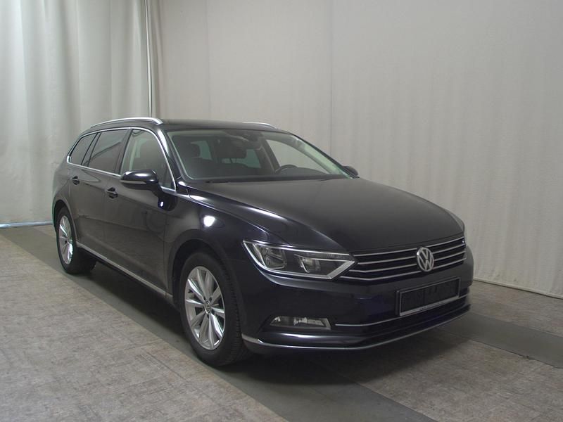 Gebraucht VW Passat Highline 150 PS (110 kW) 2019 Schwarz