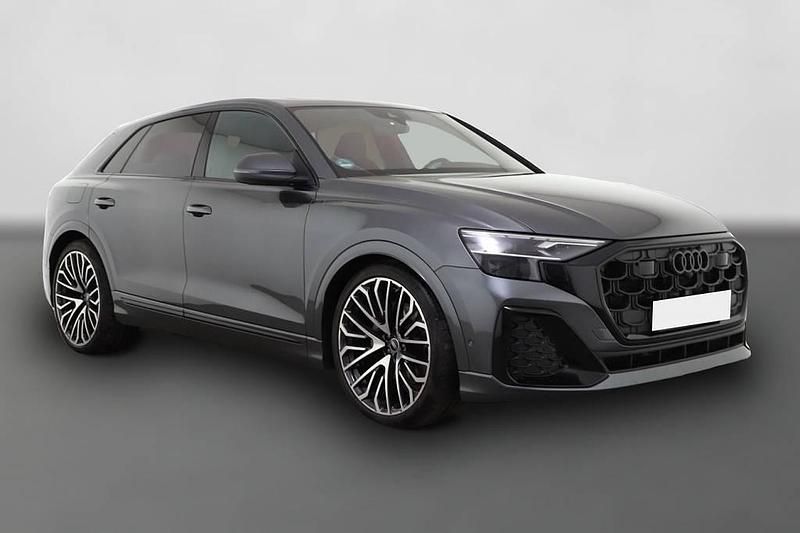 Gebraucht Audi Q8 S-Line 286 PS (210 kW) 2024 Grau SUV
