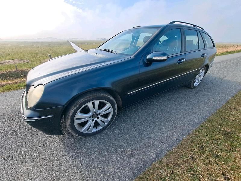 Gebraucht Mercedes C180 105 PS (77 kW) 2003 Schwarz Kombi