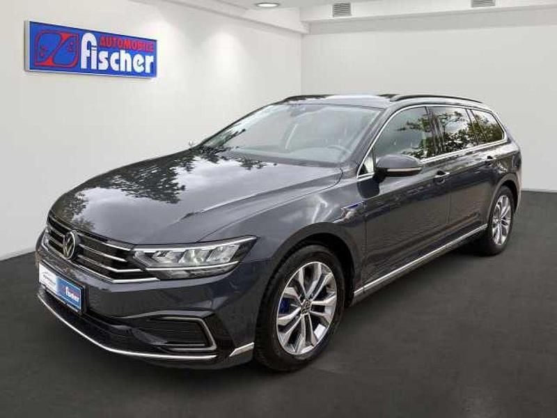 Uranograu Gebraucht 2021 VW Passat Kombi | 21.900 € (Superpreis) - Bild 1/4
