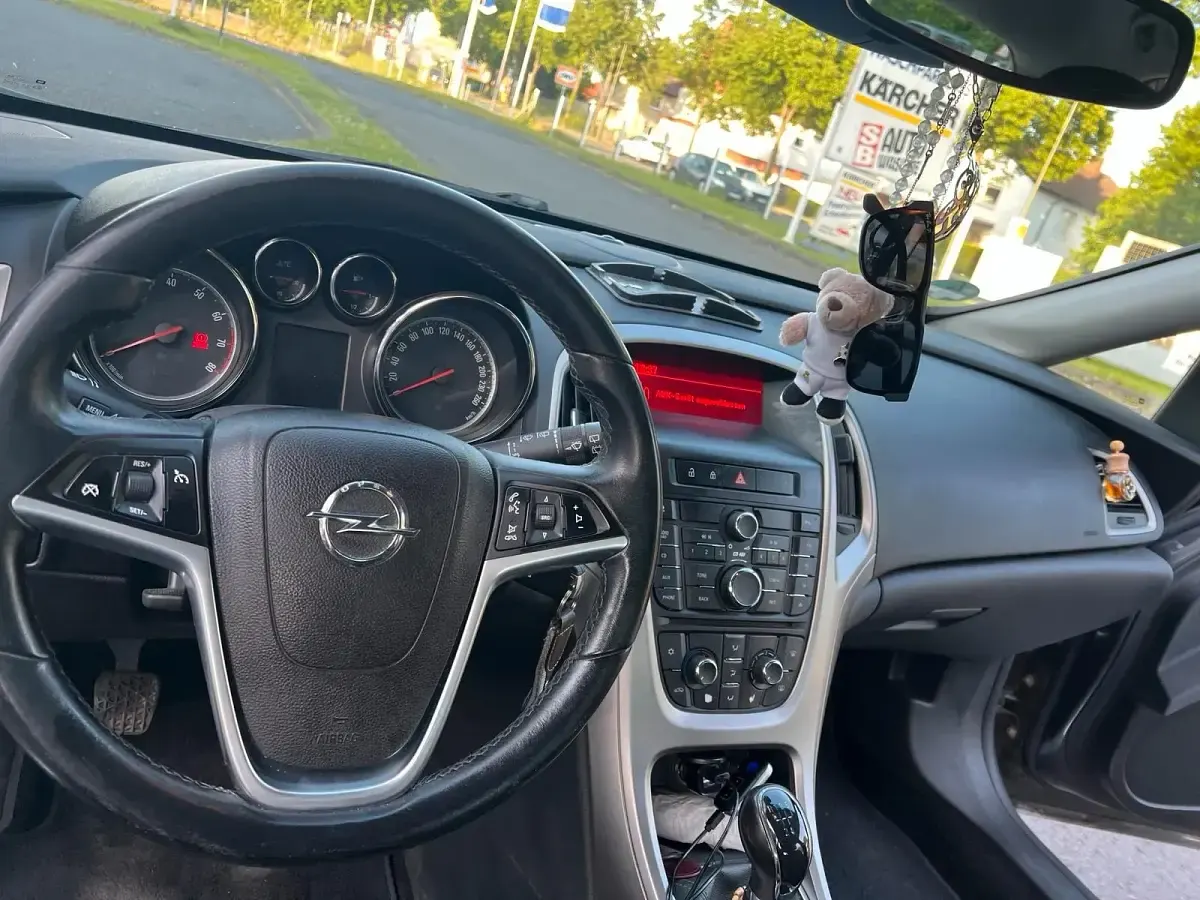 Gebraucht Opel Astra 116 PS (85 kW) 2010 Grau Kleinwagen