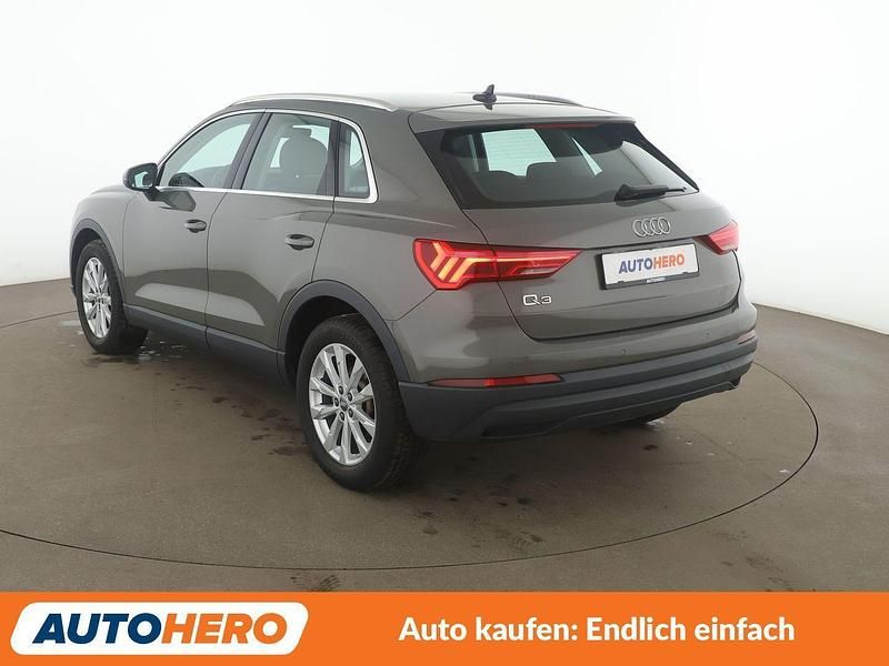 Gebraucht Audi Q3 Comfort 150 PS (110 kW) 2019 Grau SUV