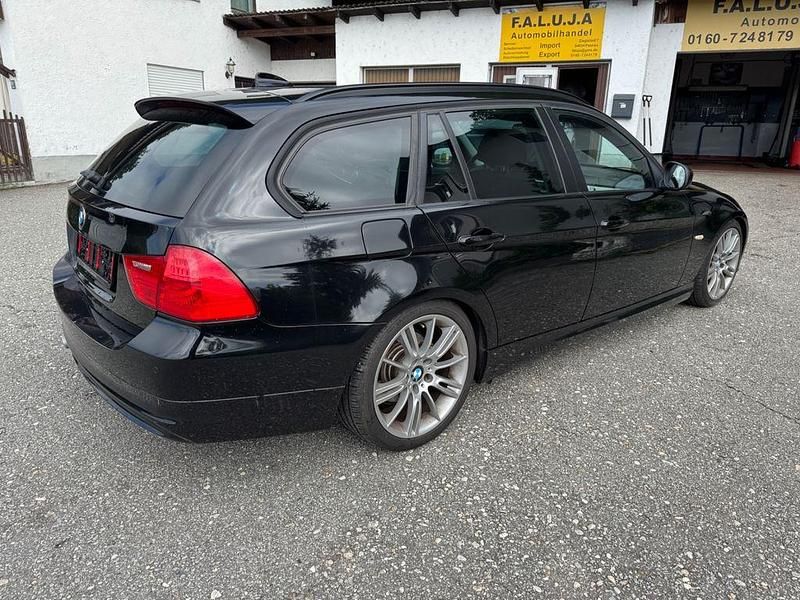 Usata BMW 320 Efficient Dynamics 163 CV (119 kW) 2012 Nero Station wagon