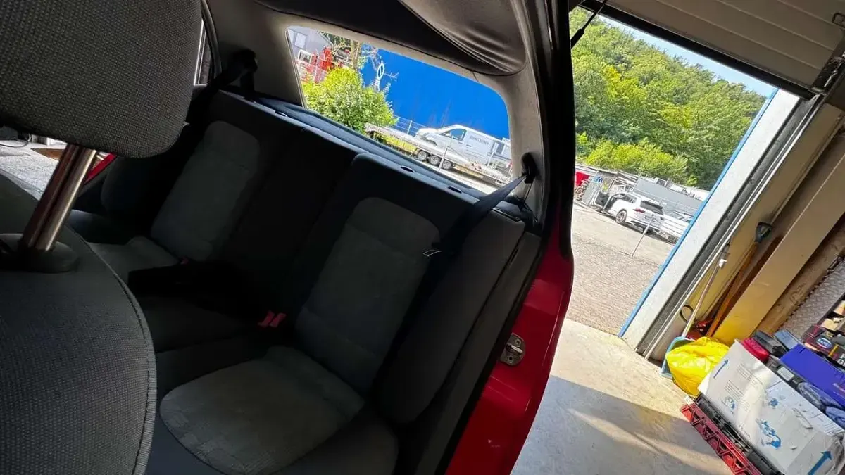 Gebraucht Skoda Fabia 68 PS (50 kW) 2000 Rot Limousine