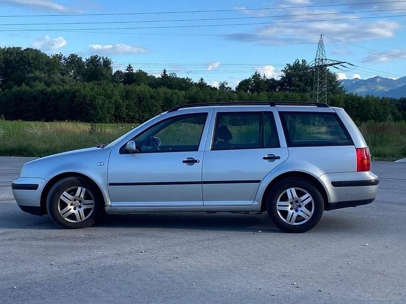 Silber Gebraucht 2001 VW Golf IV Comfortline Kombi | 2.990 € (Fairer Preis) - Bild 1/4