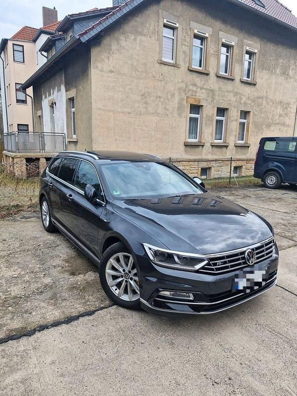 Gebraucht VW Passat R-line 179 PS (131 kW) 2018 Schwarz Kombi