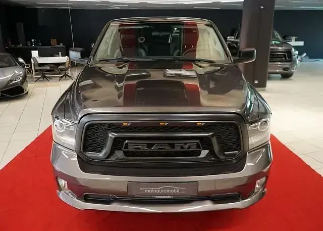 Used Dodge Ram 401 HP (294 kW) 2017 Grey Pickup truck