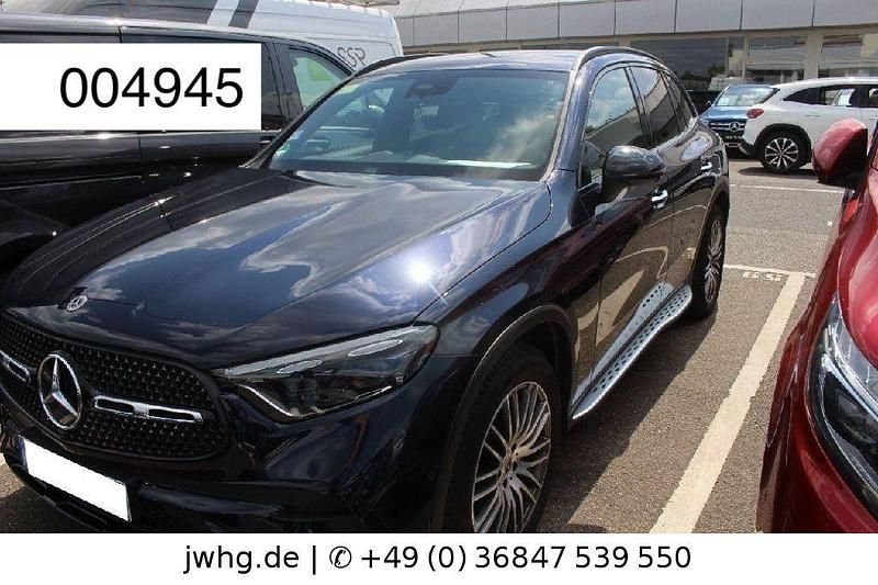 Nautikblau (metallic) Gebraucht 2023 Mercedes GLC300 AMG SUV | 55.930 € (Superpreis) - Bild 1/4
