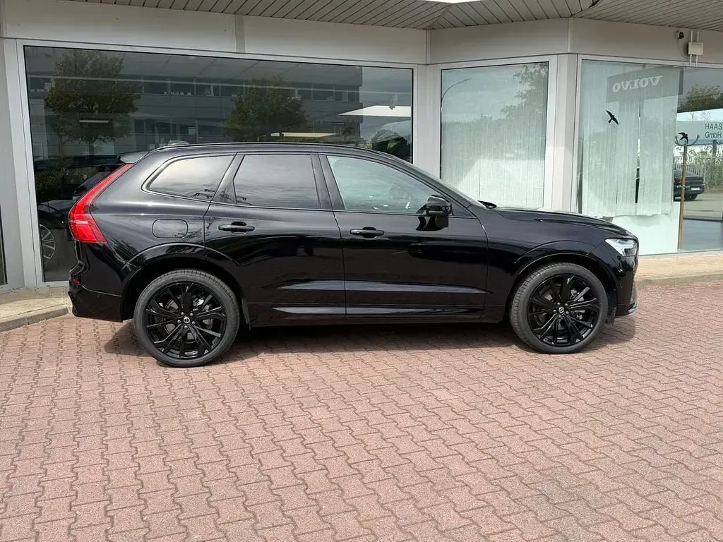 Usata Volvo XC60 Plus 455 CV (334 kW) 2024 Nero SUV