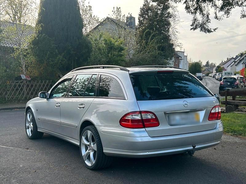 Brugt Mercedes E500 307 HK (225 kW) 2003 Sølv Stationcar