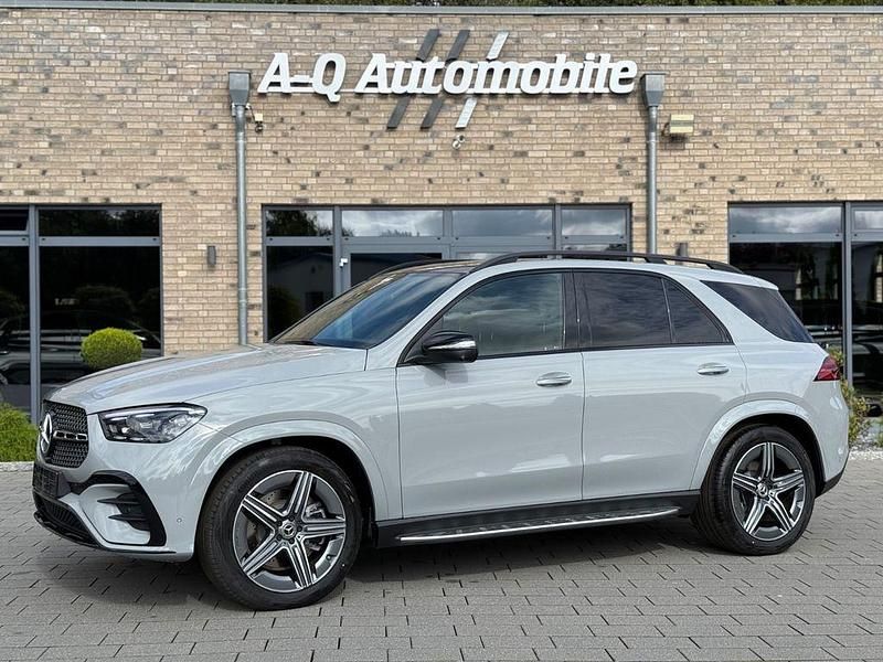 Grau Neu 2025 Mercedes GLE450 AMG Night SUV | 114.121 € (Teuer) - Bild 1/4