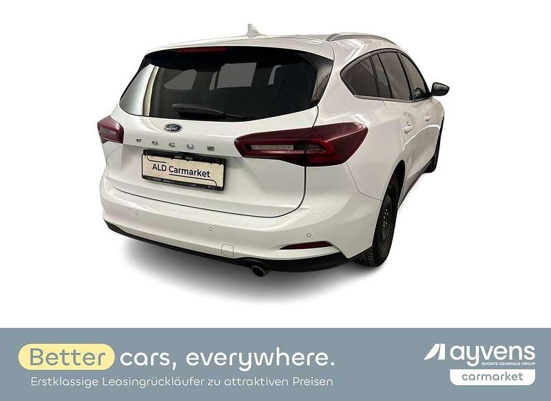 Gebraucht Ford Focus Titanium X 120 PS (88 kW) 2022 Frostweiß Coupé