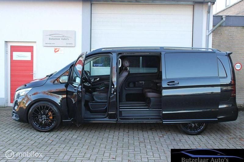 Gebraucht Mercedes V200 Avantgarde 136 PS (100 kW) 2014 Schwarz Van / Kleinbus