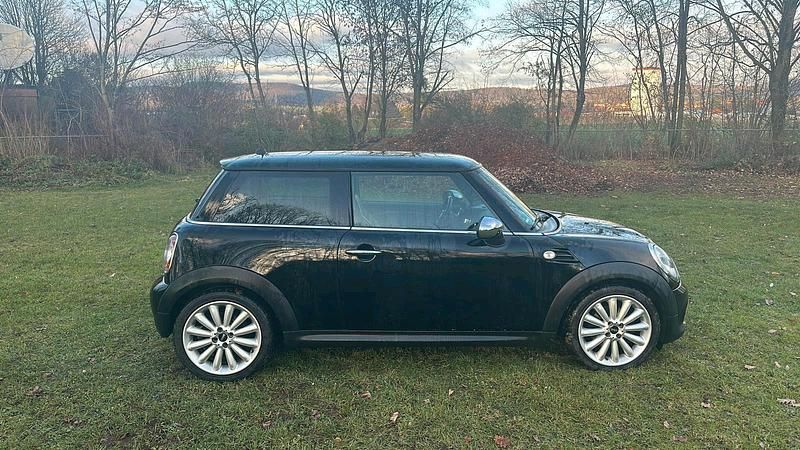 Gebraucht Mini Cooper D 111 PS (81 kW) 2011 Schwarz Kleinwagen