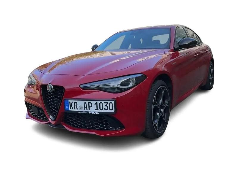 Rot Gebraucht 2024 Alfa Romeo Giulia Sprint Sprint Coupé | 39.899 € - Bild 1/4