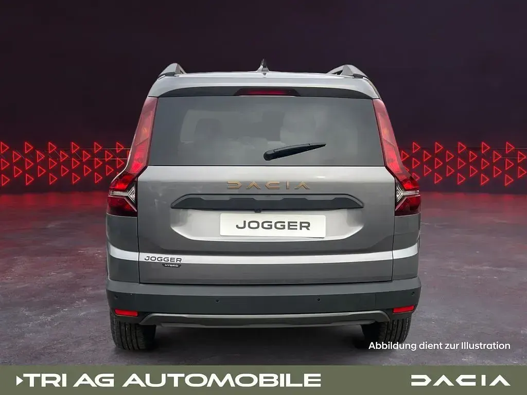 Gebraucht Dacia Jogger Extreme 141 PS (103 kW) 2025 Grau Van / Kleinbus