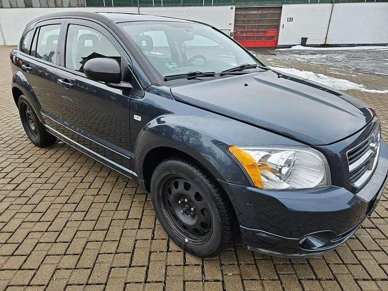 Gebraucht Dodge Caliber SXT 140 PS (102 kW) 2011 Steel blue metallic clear coat Kleinwagen