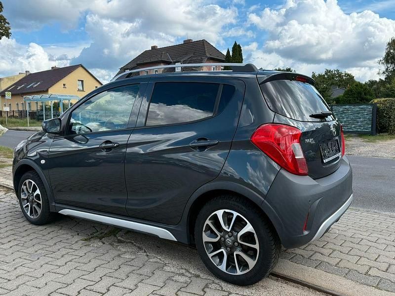 Gebraucht Opel Karl Rocks 73 PS (53 kW) 2019 Grau Kleinwagen