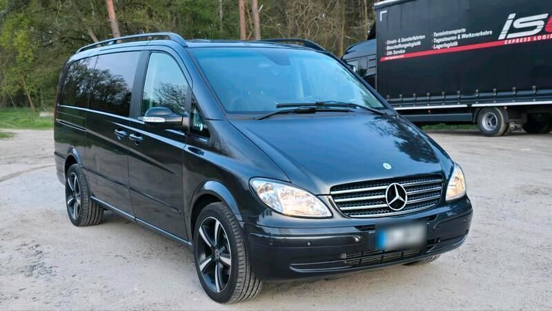 Schwarz Gebraucht 2006 Mercedes Viano Van / Kleinbus | 11.100 € (Etwas zu teuer) - Bild 1/4