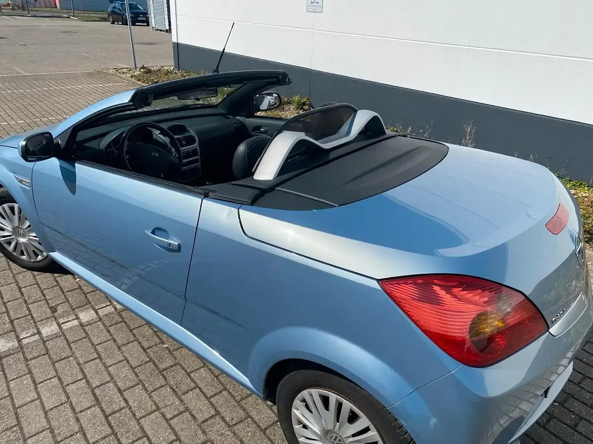 Gebraucht Opel Tigra 125 PS (91 kW) 2004 Blau Cabrio
