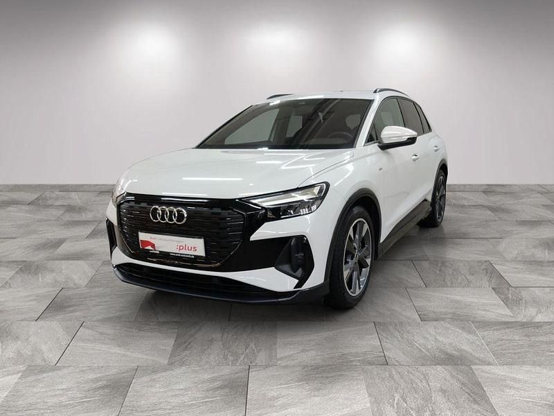Gebraucht Audi Q4 e-tron Basis 150 kW (204 PS) 2021 Gletscherweiß metallic SUV