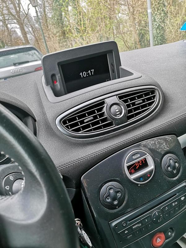 Gebraucht Renault Clio GrandTour 75 PS (55 kW) 2011 Schwarz Kombi