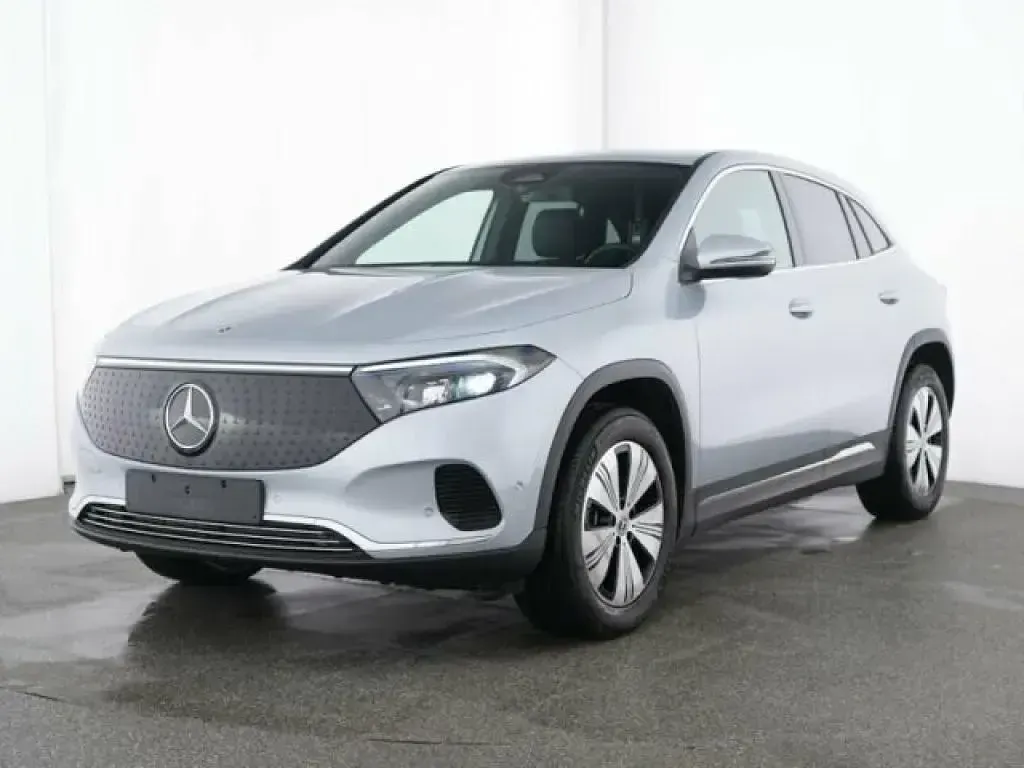 Gebraucht Mercedes EQA250 139 kW (190 PS) 2025 Hightechsilber (metallic) SUV