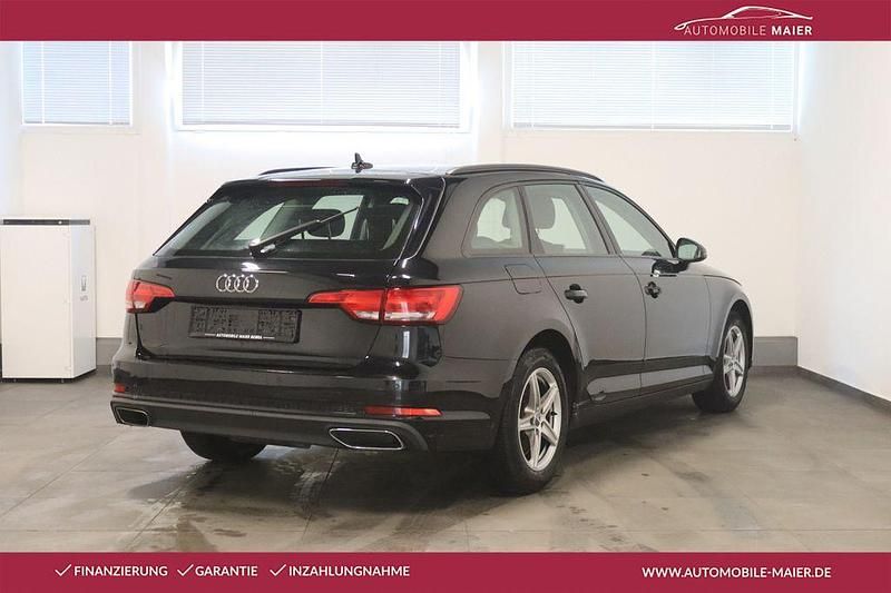 Gebraucht Audi A4 Comfort 150 PS (110 kW) 2019 Schwarz Kombi