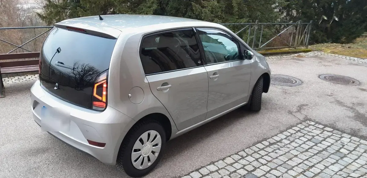 Gebraucht VW up! Sound 75 PS (55 kW) 2017 Silber Kleinwagen