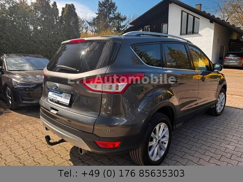 Usata Ford Kuga Titanium 150 CV (110 kW) 2015 Grigio SUV