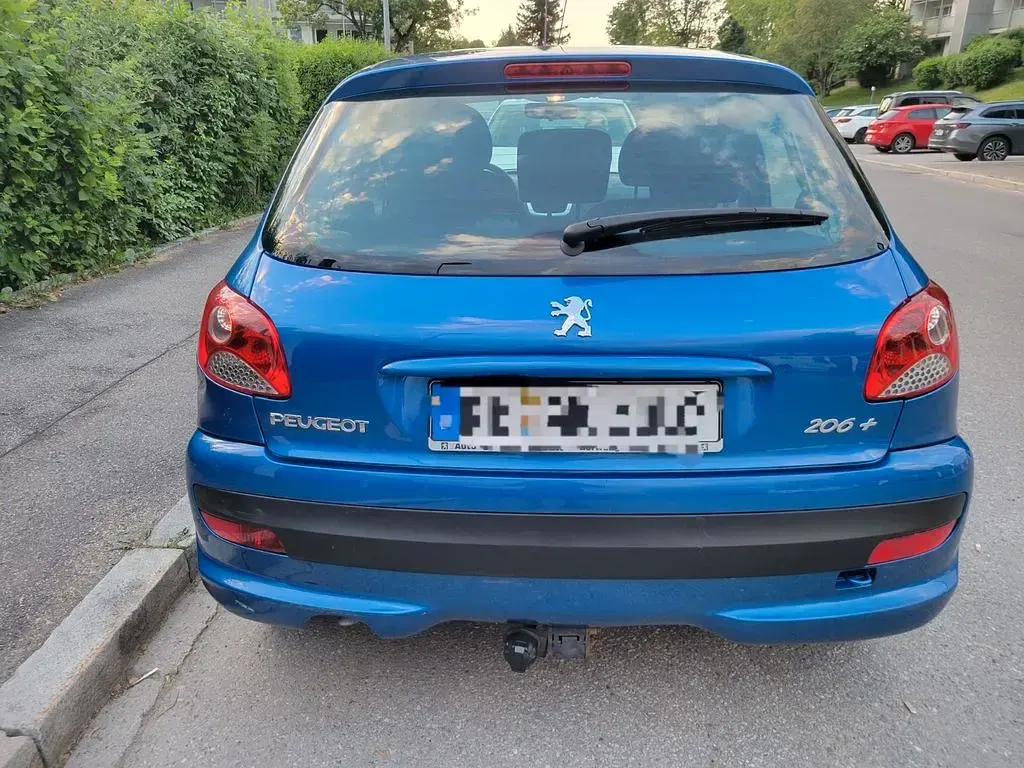 Gebraucht Peugeot 206+ 73 PS (53 kW) 2011 Blau Kleinwagen