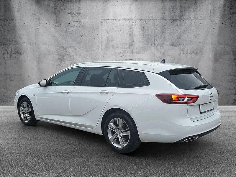 Gebraucht Opel Insignia Elegance 174 PS (127 kW) 2022 Weiß Kombi
