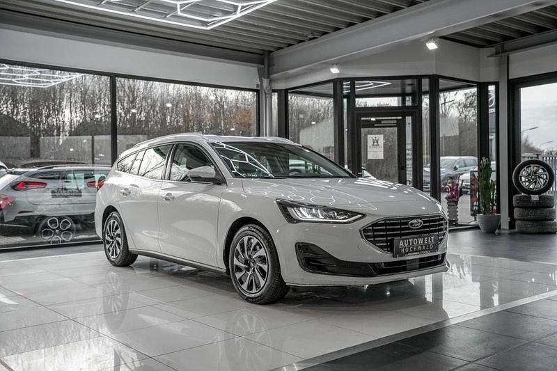 Gebraucht Ford Focus Titanium 116 PS (85 kW) 2023 Weiß Kombi