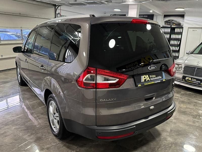 Gebraucht Ford Galaxy Business Edition 140 PS (102 kW) 2014 Braun Van / Kleinbus