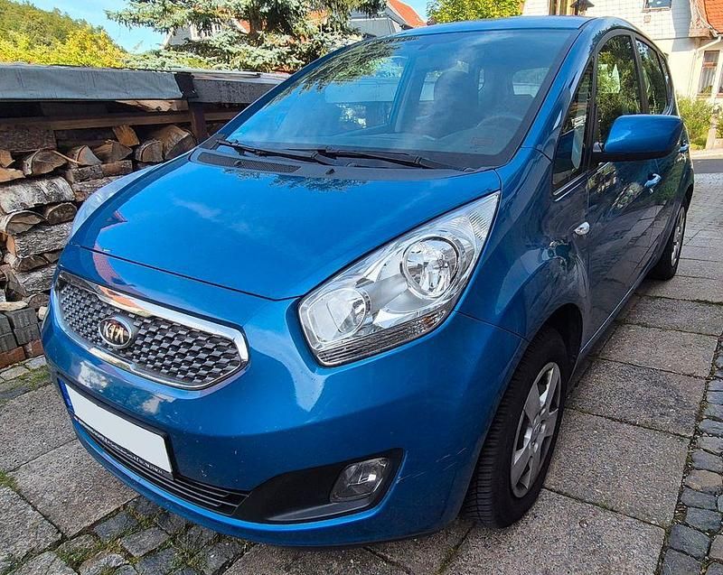 Blau Gebraucht 2011 Kia Venga Attract Kleinwagen | 4.500 € (Fairer Preis) - Bild 1/4