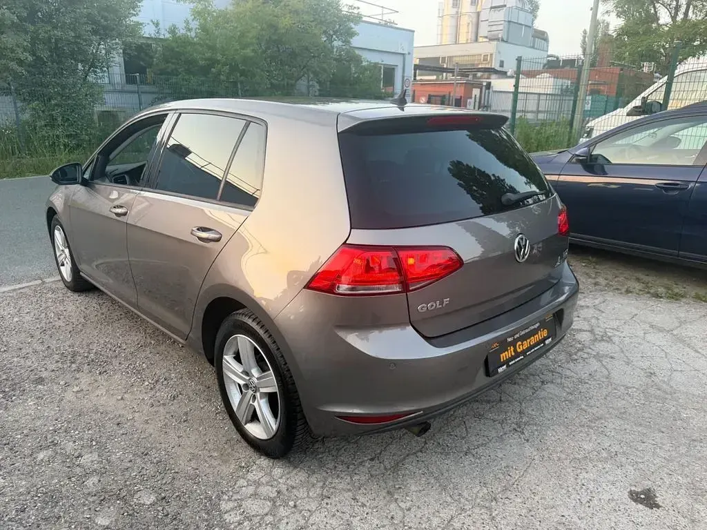 Second-hand VW Golf VII Comfortline 105 CP (77 kW) 2013 Gri Berlinǎ