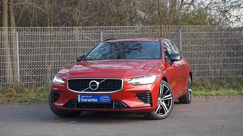 Rot Gebraucht 2020 Volvo V60 R-Design Kombi | 23.900 € (Guter Preis) - Bild 1/4