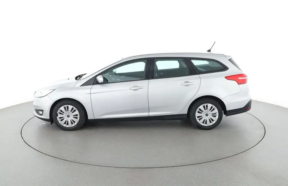 Usata Ford Focus 125 CV (91 kW) 2017 Argento Station wagon
