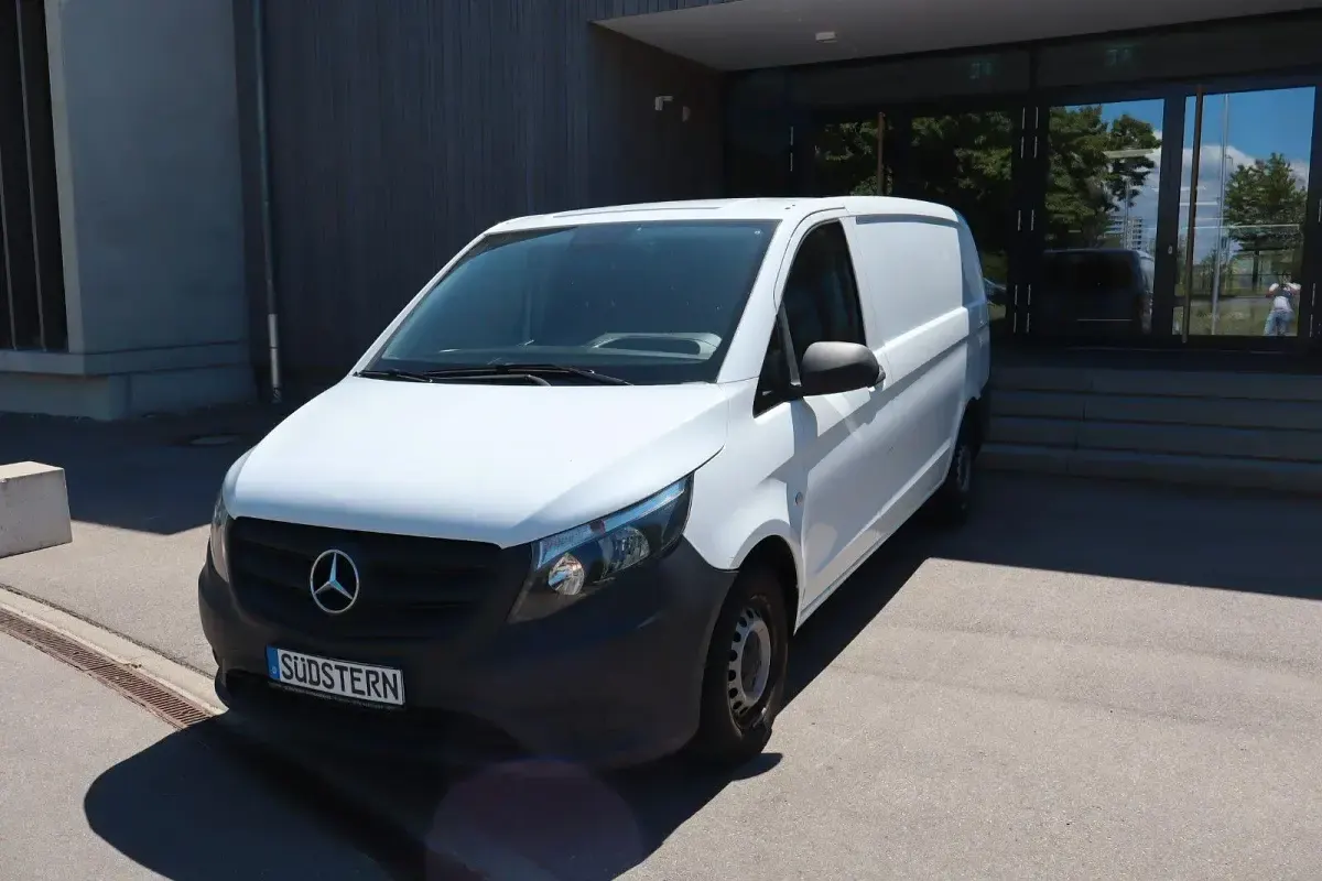 Gebraucht Mercedes Vito 114 PS (83 kW) 2016 Weiß Van