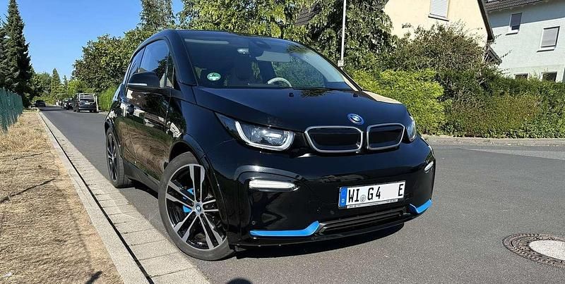 Schwarz Gebraucht 2021 BMW i3 Comfort Edition Kleinwagen | 23.899 € (Fairer Preis) - Bild 1/4