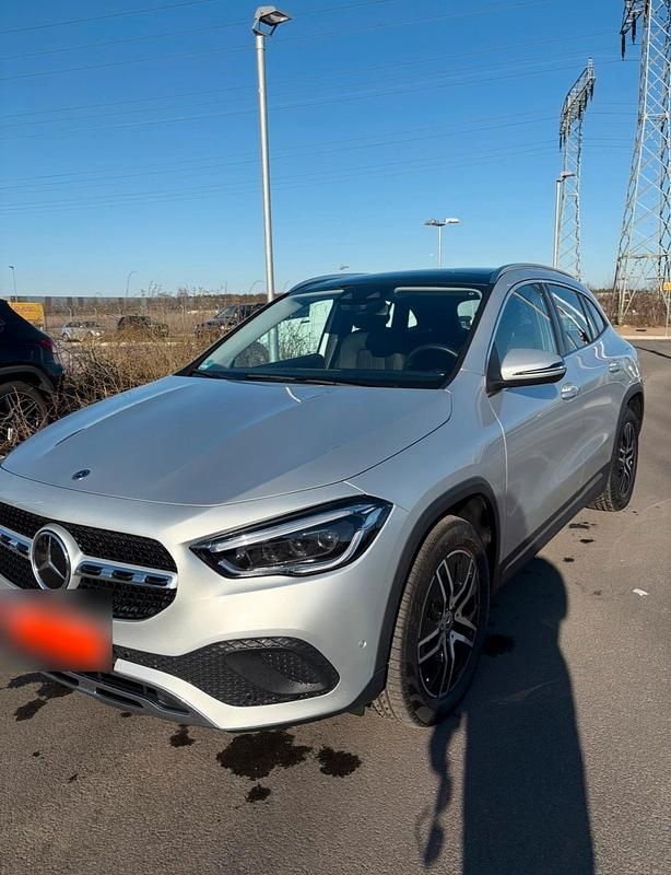 Gebraucht Mercedes GLA250 218 PS (160 kW) 2021 Silber SUV