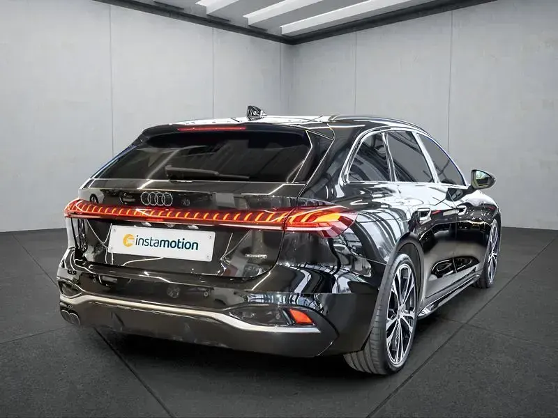 Gebraucht Audi A5 204 PS (150 kW) 2025 Schwarz Kombi
