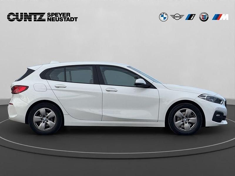 Gebraucht BMW 116 Sport Line 116 PS (85 kW) 2021 Alpinweiß uni Kleinwagen