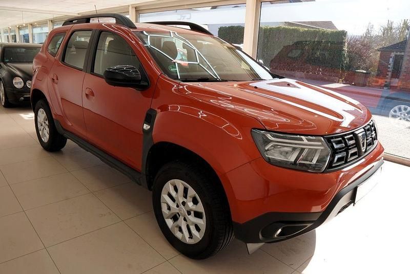 Gebraucht Dacia Duster Comfort 101 PS (74 kW) 2022 Orange SUV