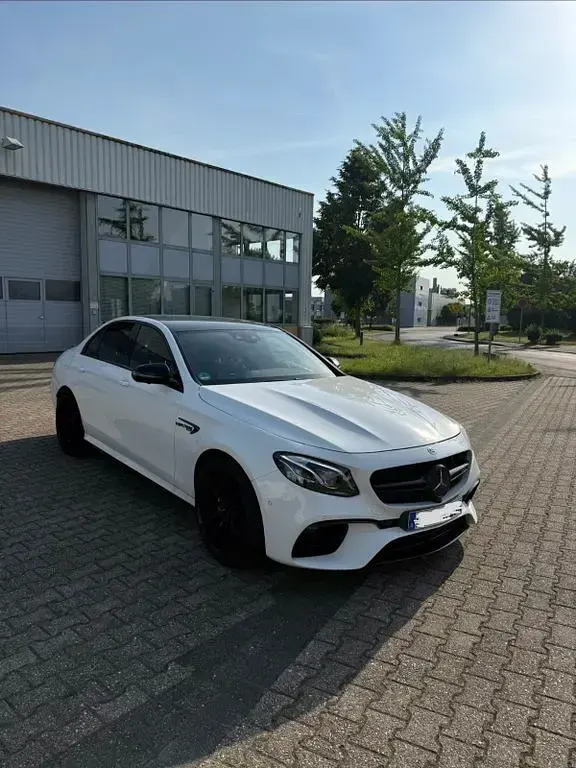 Gebraucht Mercedes E63 AMG AMG 571 PS (419 kW) 2017 Weiß Limousine